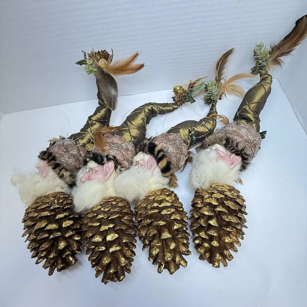 Mark Roberts Pinecone Body Woodlands Animal Fur Feathers Fairy Ornament Rare